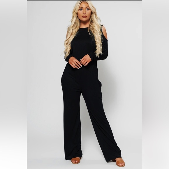 Black Jumpsuit Women’s Size Small Long-sleeve Cold shoulder Pockets Stretchy - Picture 1 of 9